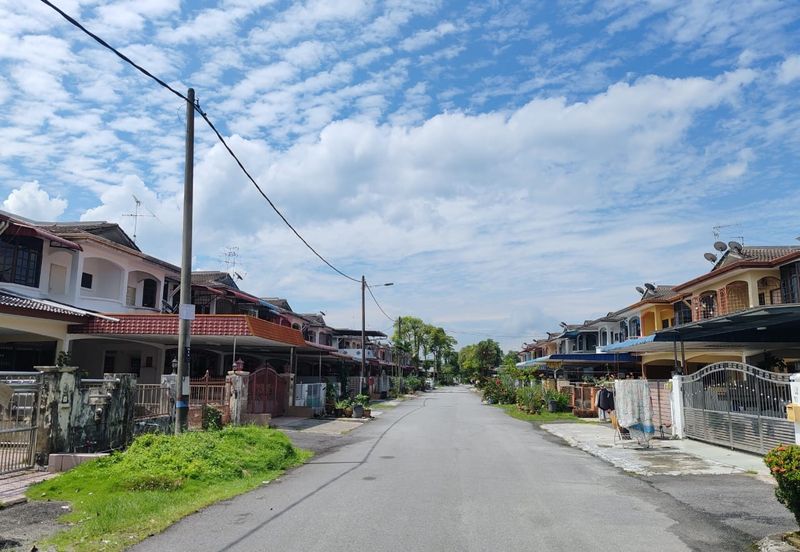 TAMAN PENGKALAN SETIA