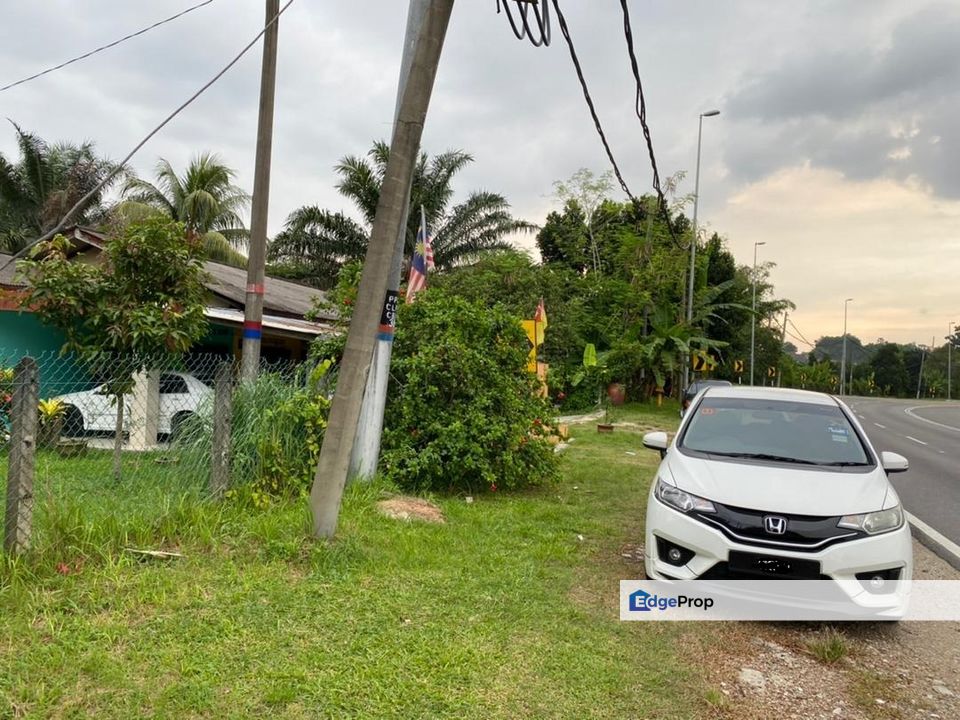 Tanah tepi jalan besar Taman Desa Moccis, Selangor, Sungai Buloh