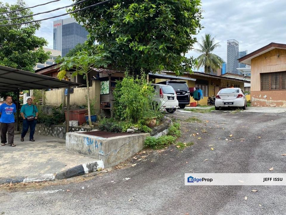 Sungai Penchala, Kg Bukit Lanjan, Kuala Lumpur, Kampung Sungai Penchala