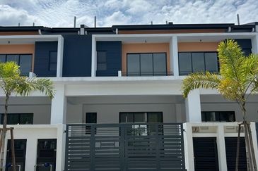 Robin at Bandar Rimbayu, Double storey new terrace house for sale