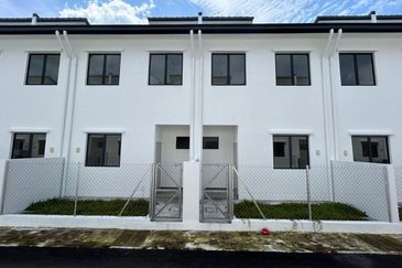 Robin at Bandar Rimbayu, Double storey new terrace house for sale