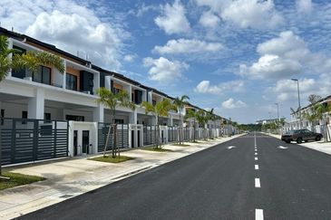 Robin at Bandar Rimbayu, Double storey new terrace house for sale