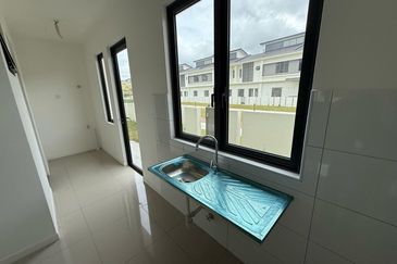 Gemala Residences @ Tropicana Aman