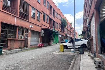 Jalan Pulau Lumut P U10/P @ Alam Budiman