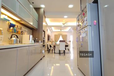 Indah 12, Setia Alam