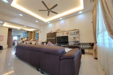 Indah 12, Setia Alam