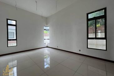 Brand New Bare Unit Casa Sutra Setia Alam Double Storey Bungalow For Sale