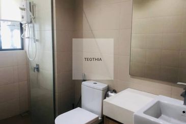 I Residence @ I City