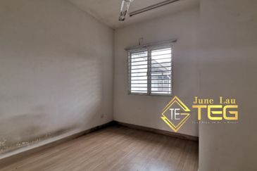 Saron @Bandar Bukit Raja