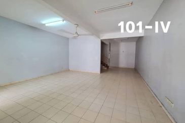 Taman Tepi Sungai ( Taman Teluk Pulai Indah )