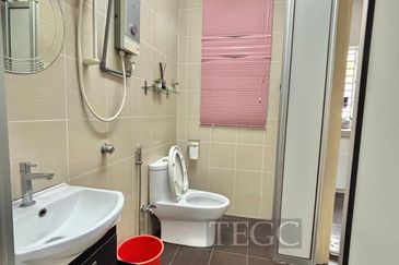 2 Storey 24X75 Kemuning Bayu @ Kota Kemuning House Sale