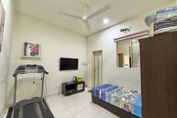 2 Storey 24X75 Kemuning Bayu @ Kota Kemuning House Sale