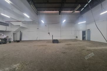 West Port, Pulau Indah