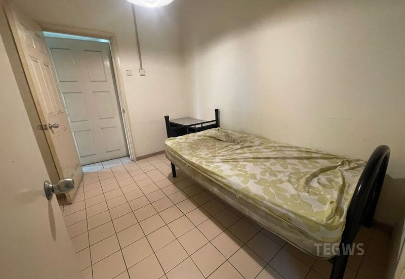 Flat Kelompok Camar (Port Klang)