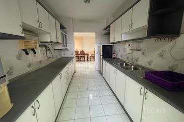 Flat Kelompok Camar (Port Klang)