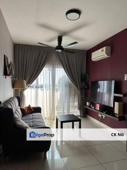 Middle Floor Koi Suites Puchong Renovated Furnished , Selangor, Puchong
