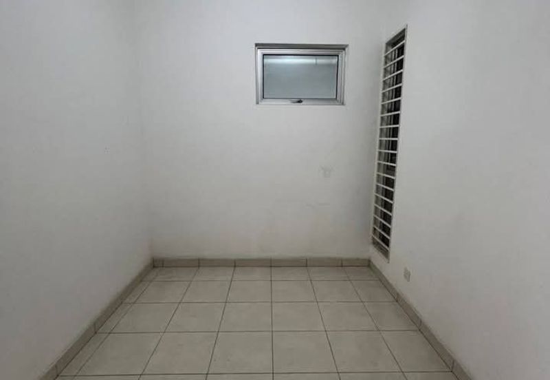 Asteria Apartment @ Bandar ParkLand