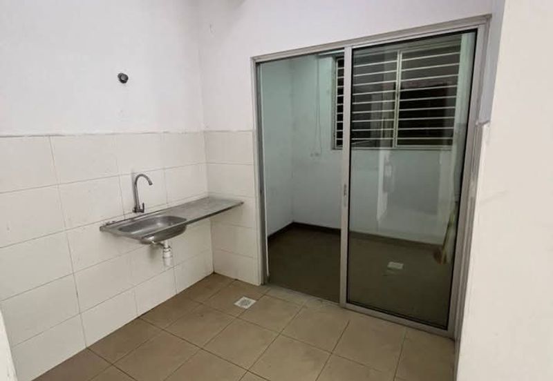 Asteria Apartment @ Bandar ParkLand