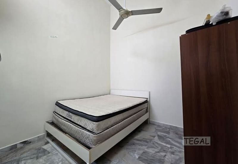 Taman Tepi Sungai ( Taman Teluk Pulai Indah )