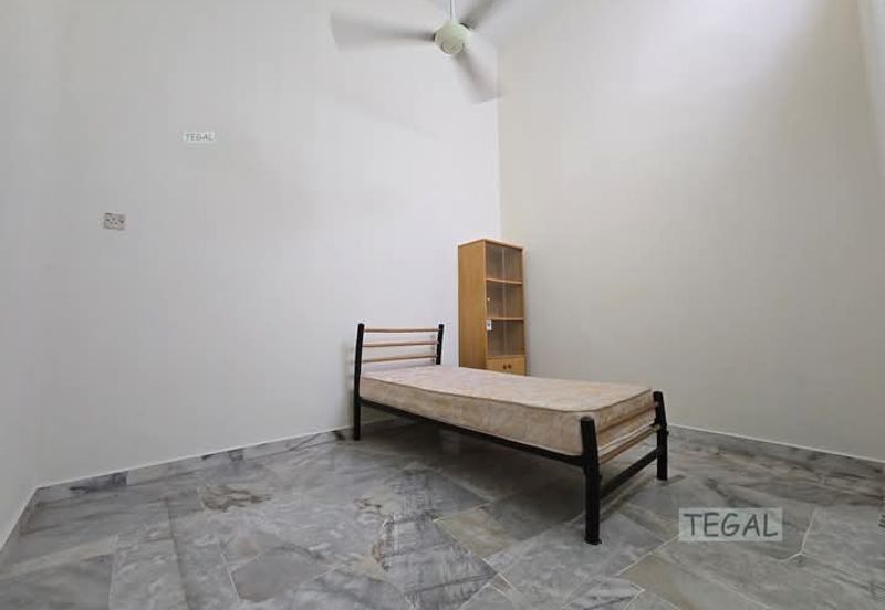 Taman Tepi Sungai ( Taman Teluk Pulai Indah )