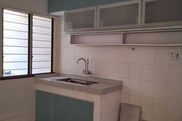 Jalan Makyong, Bandar Bukit Raja