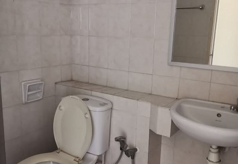 Jalan Makyong, Bandar Bukit Raja