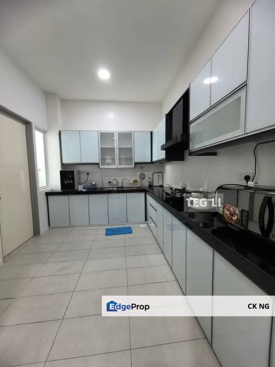 Renovated Semi D Canary Garden Bandar Bestari Klang Parkland, Selangor, Klang