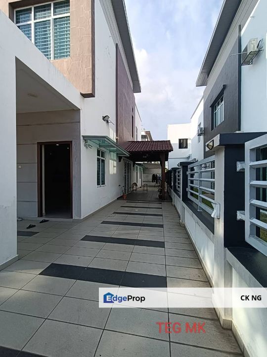 Double Storey Cluster Semi D House Canary Garden Bandar Bestari Klang, Selangor, Klang