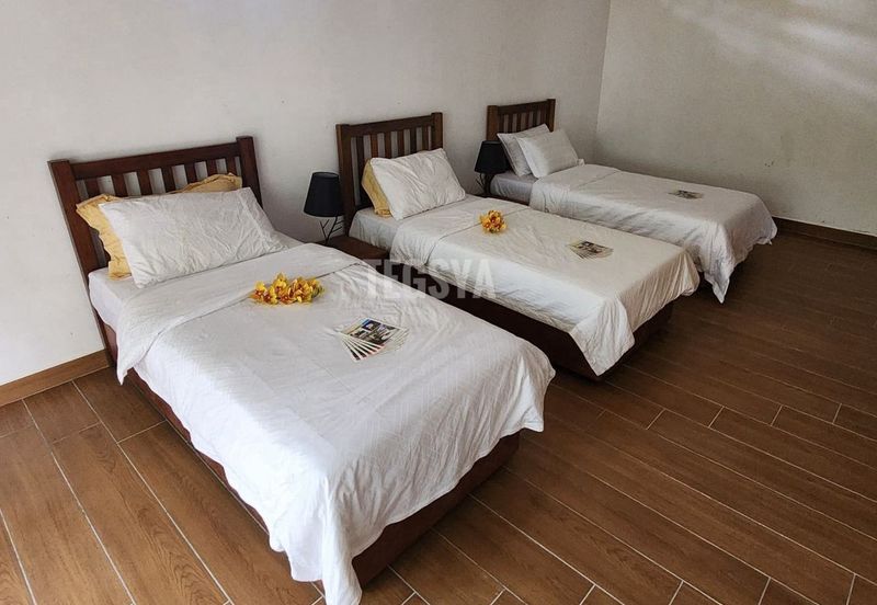 IOI Beverly Row @ IOI Resort City