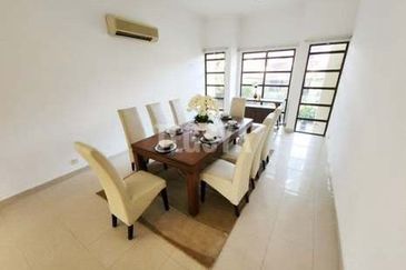 IOI Beverly Row @ IOI Resort City