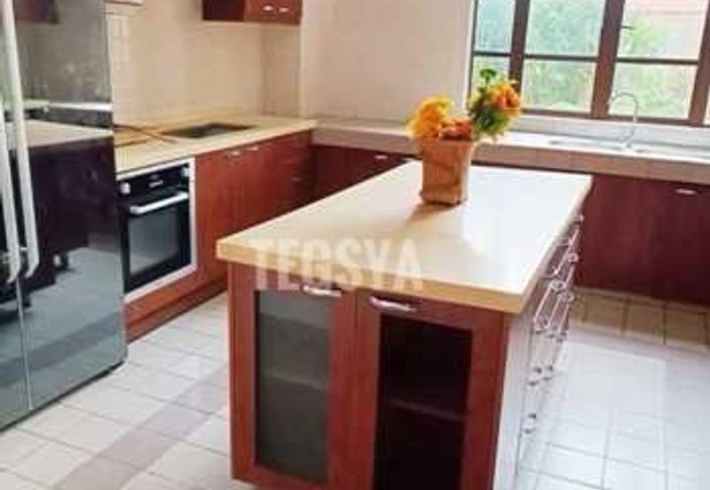 IOI Beverly Row @ IOI Resort City