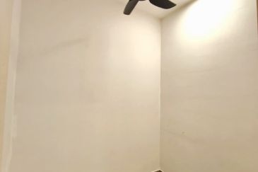 Adria Residence @ Gravit8