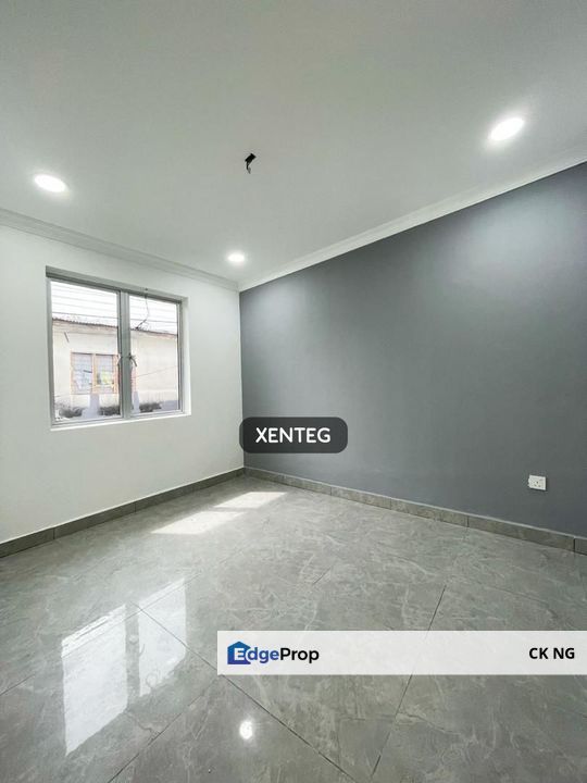 Fully Renovated Double Storey Taman Desawan Klang, Selangor, Klang