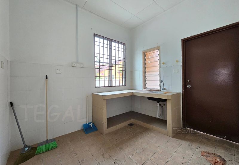 Jalan Makyong, Bandar Bukit Raja