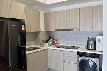 Gravit8 @ Klang South