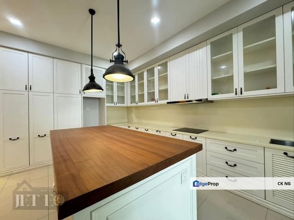 Canary Garden Semi D Fully Renovated Bandar Bestari Klang Parkland, Selangor, Klang