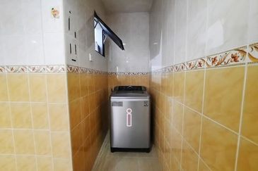 Daisy, Bandar Bukit Raja