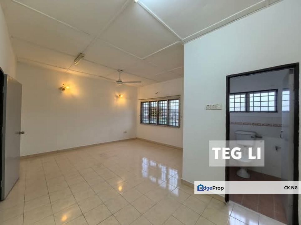 Below Market Kemuning Greenhill Kota Kemuning Shah Alam, Selangor, Shah Alam