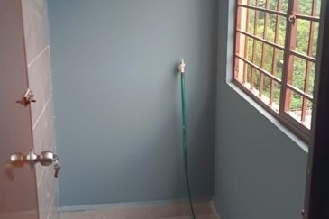 Pangsapuri Pendamar B