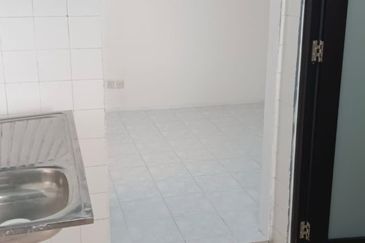 Pangsapuri Pendamar B