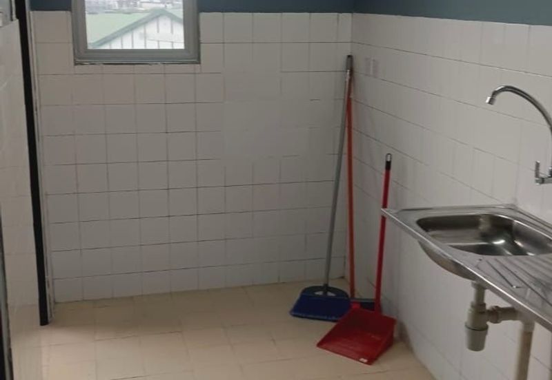 Pangsapuri Pendamar B