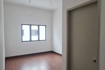 Setia Indah 9, Setia Alam