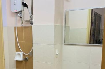 Jalan Makyong, Bandar Bukit Raja