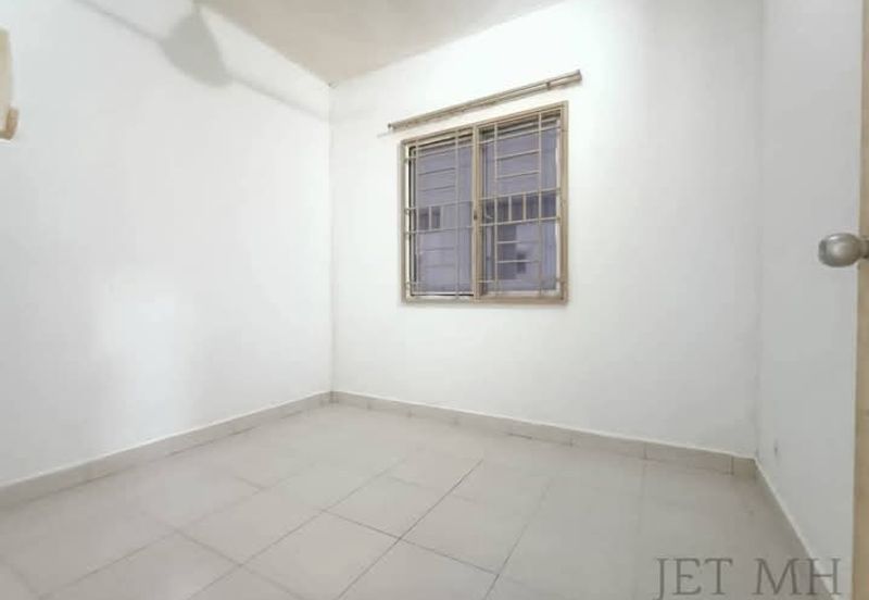 Seri Baiduri Apartments @ Setia Alam