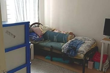 Saron @Bandar Bukit Raja