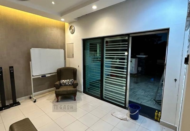 Avira @ Bandar Bukit Raja