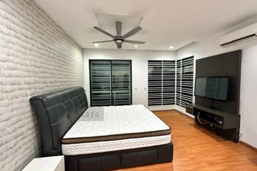 Avira @ Bandar Bukit Raja