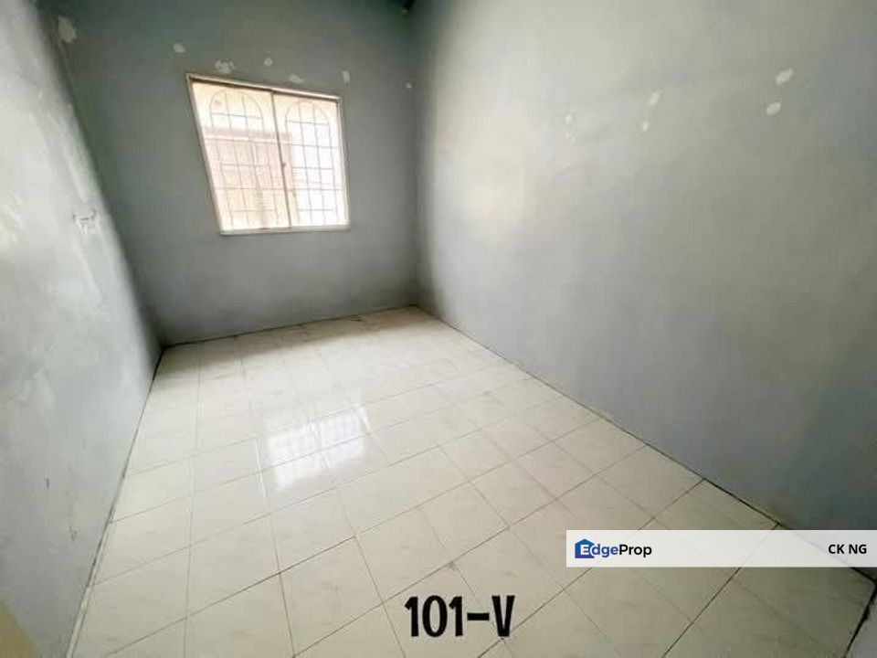 Taman Klang Utama Klang 18x55 Double Storey House, Selangor, Klang