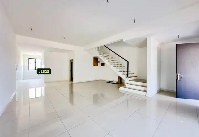 Nadira 3 @ Bukit Raja