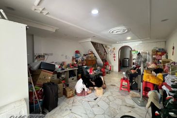 Taman Tepi Sungai ( Taman Teluk Pulai Indah )